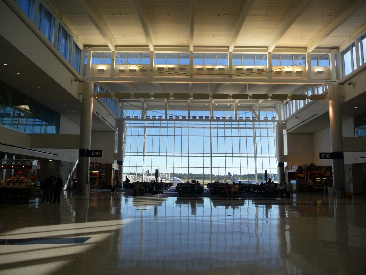 ジョージ ブッシュ インターコンチネンタル ヒューストン国際空港 (IAH) Bush Intercontinental Airport ジョージ ブッシュ インターコンチネンタル ヒューストン国際空港 (IAH) Bush Intercontinental Airport