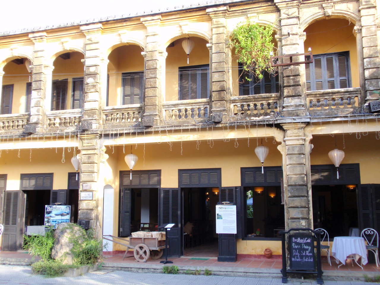 ブラザーズ カフェ クチコミガイド【フォートラベル】Brothers Cafeホイアン