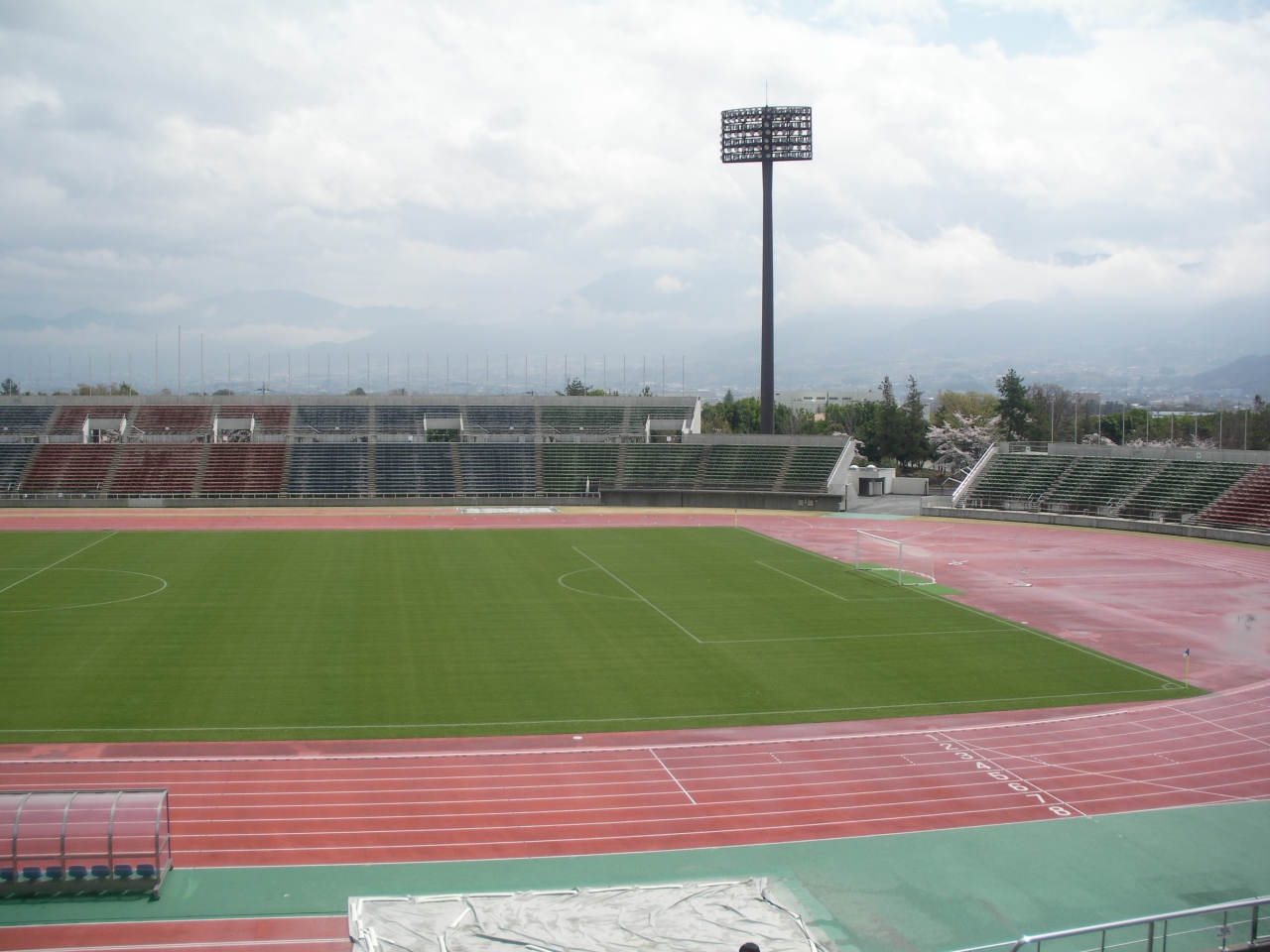 山梨中銀スタジアム (小瀬スポーツ公園陸上競技場) クチコミガイド【フォートラベル】甲府 山梨中銀スタジアム (小瀬スポーツ公園陸上競技場) クチコミガイド【フォートラベル】甲府