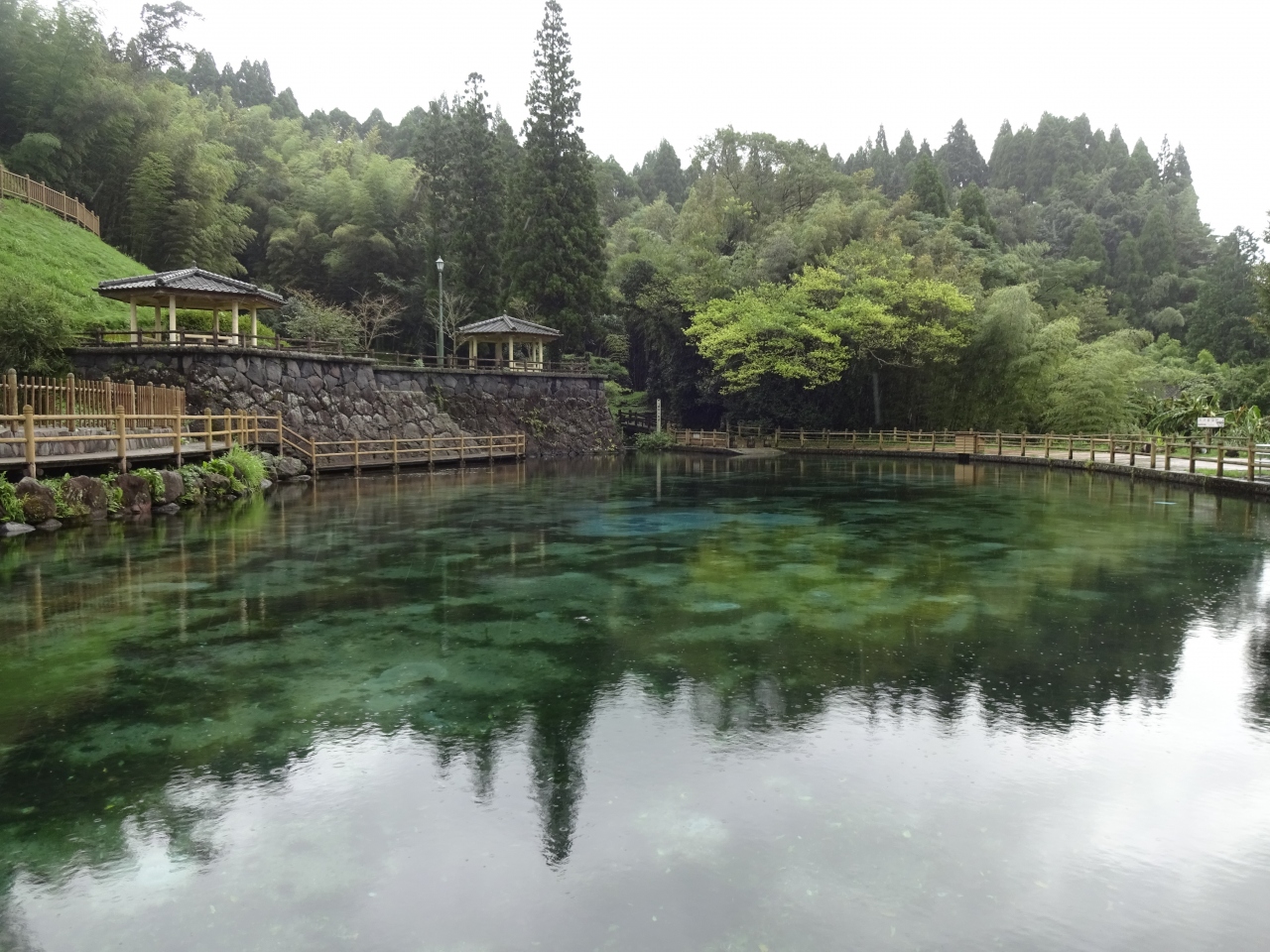 霧島山麓丸池湧水 クチコミガイド【フォートラベル】霧島温泉郷 霧島山麓丸池湧水 クチコミガイド【フォートラベル】霧島温泉郷