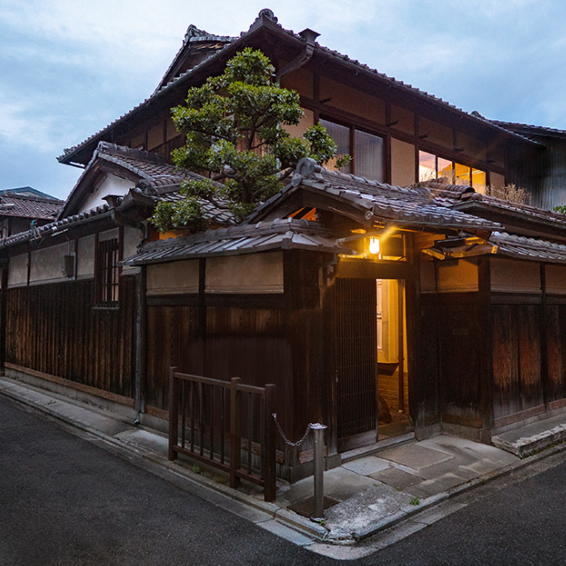 HANARe 源町の家