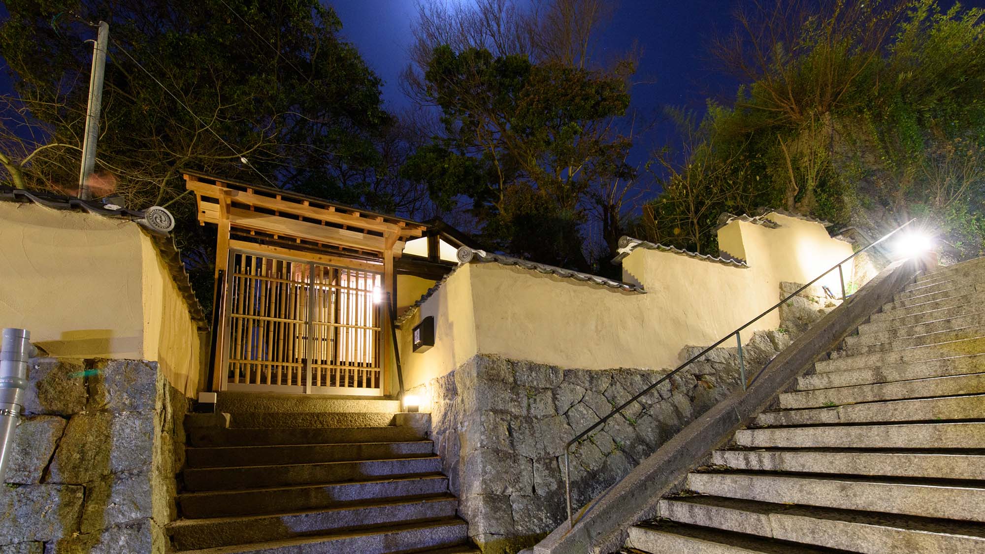 尾道千光寺坂の離菴ふう