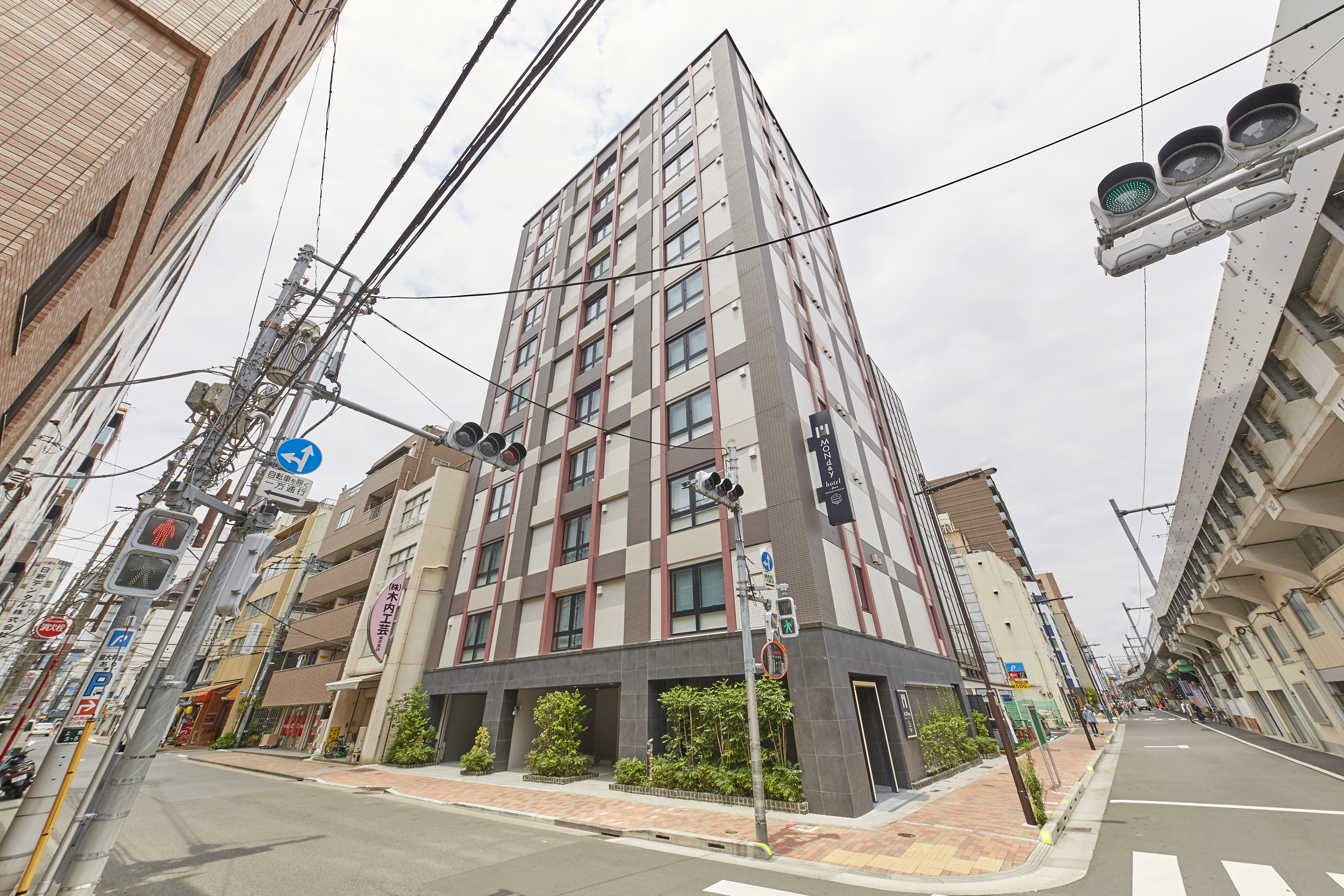 MONday Apart Premium上野御徒町