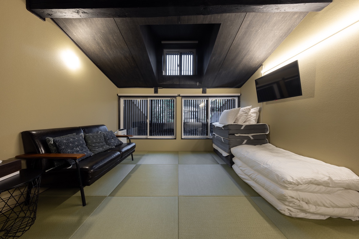 静寂 月あかり 写真