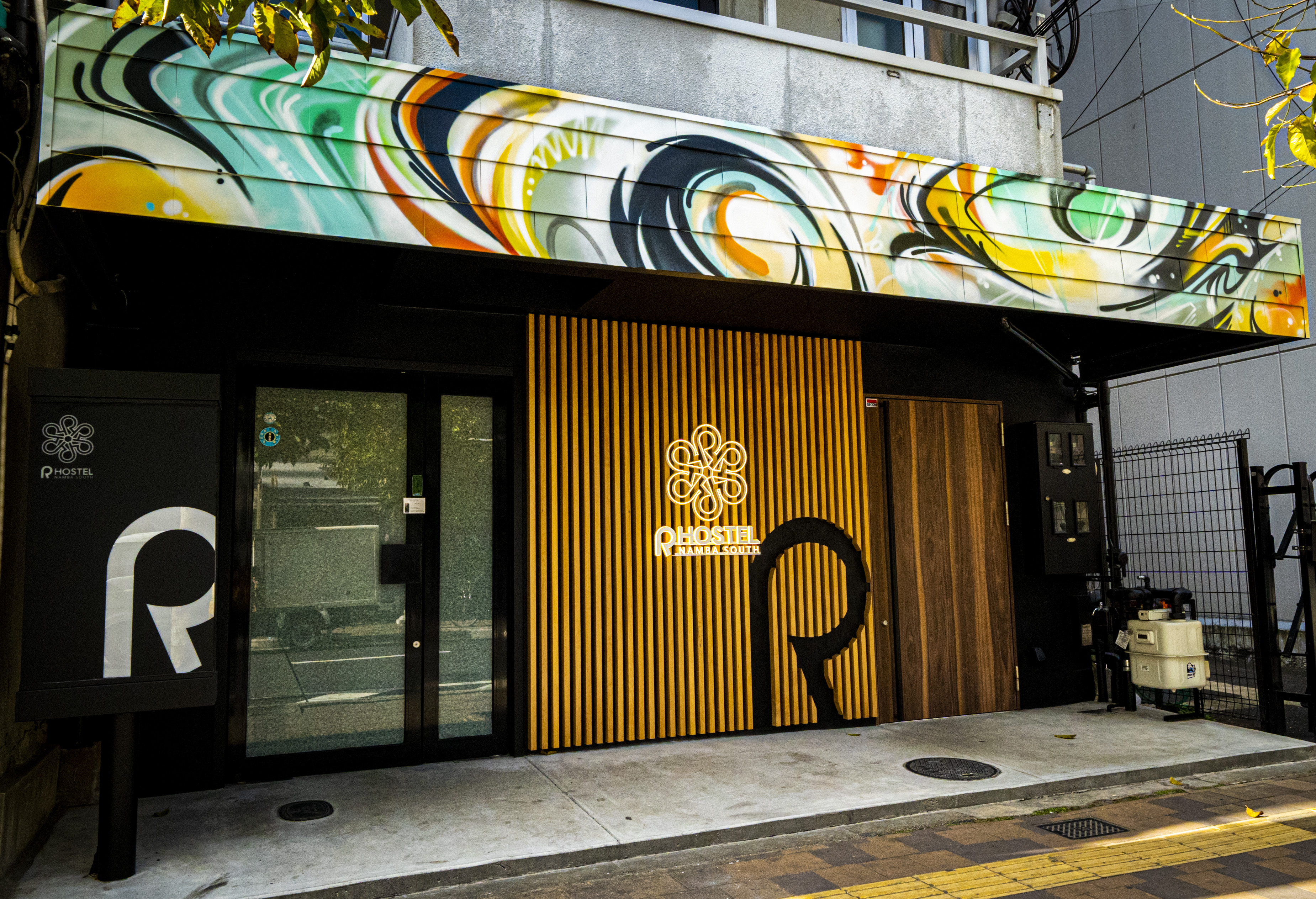 R Hostel Namba south