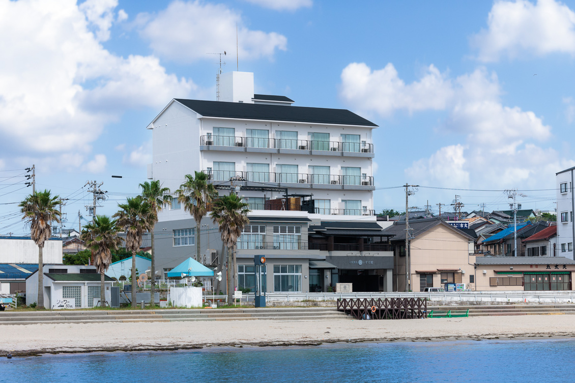 日間賀島 いすず館