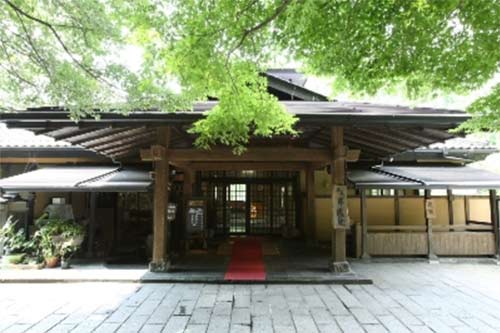 黒川温泉 瀬の本館 夢龍胆