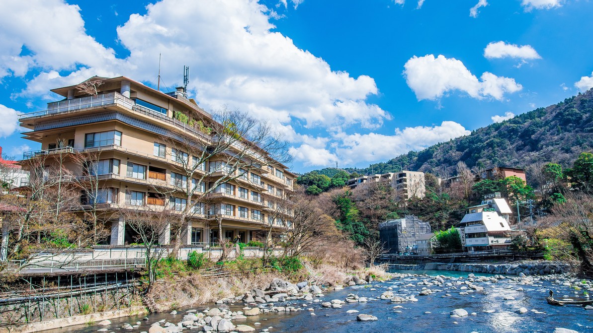 箱根湯本温泉 ホテル河鹿荘