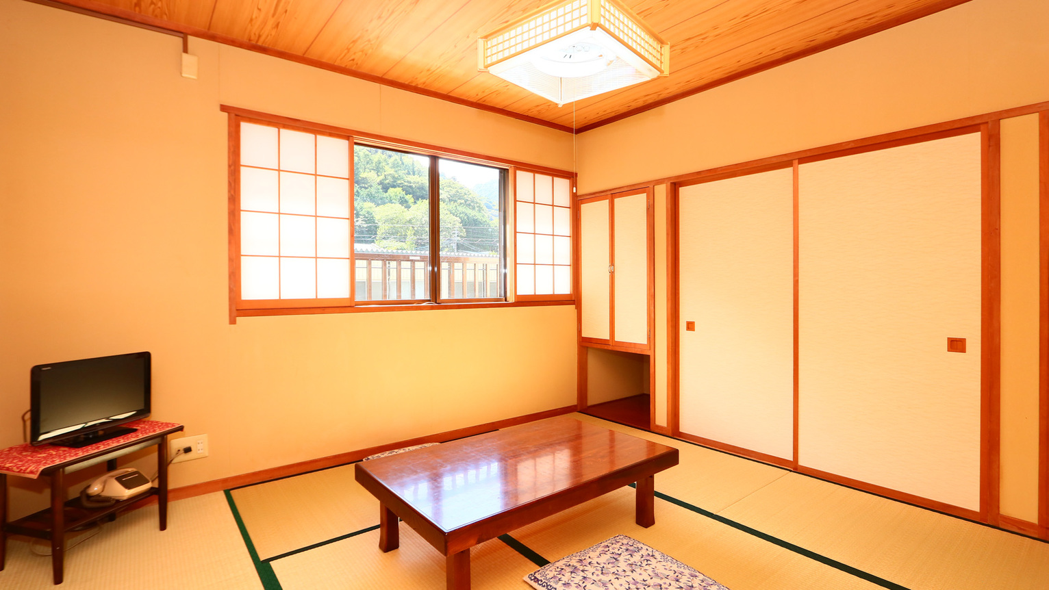 民宿旅館 なとり屋 写真