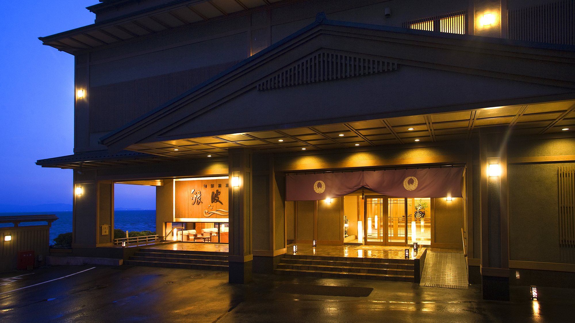 西浦温泉 旬景浪漫 銀波荘