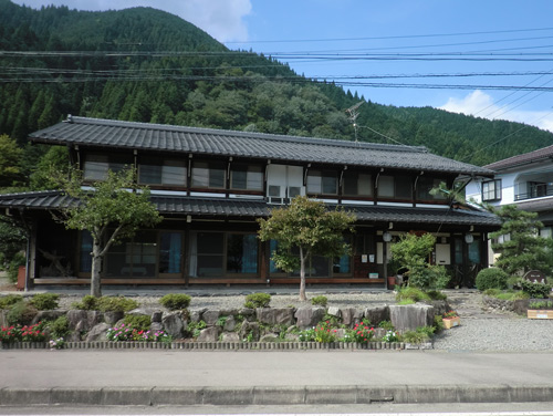 民宿舟渡屋