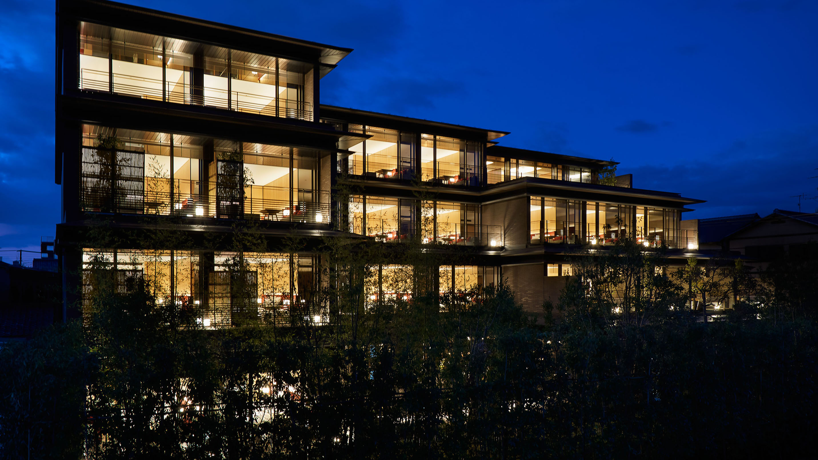 ギャリア・二条城 京都