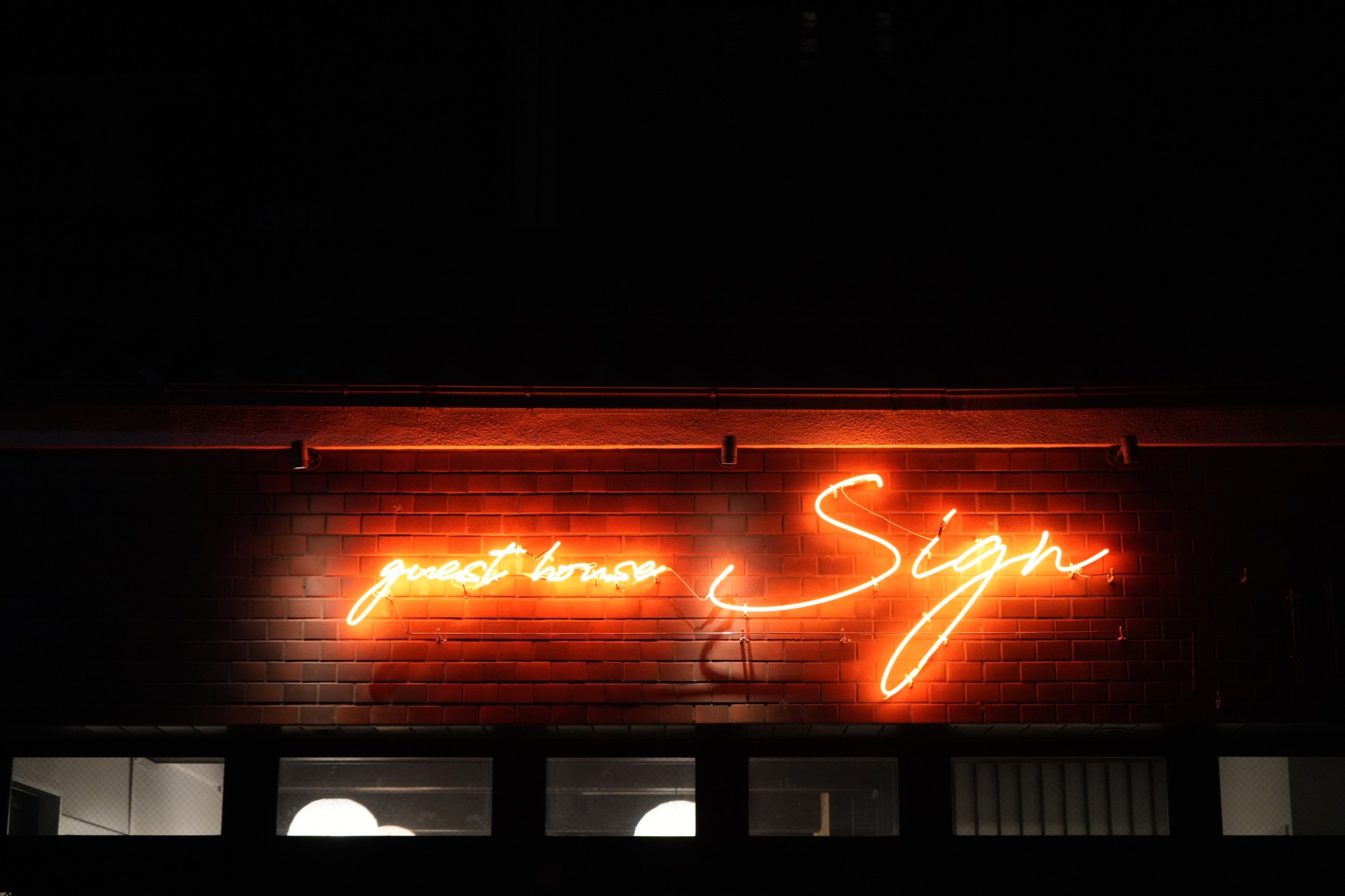 Guesthouse Sign