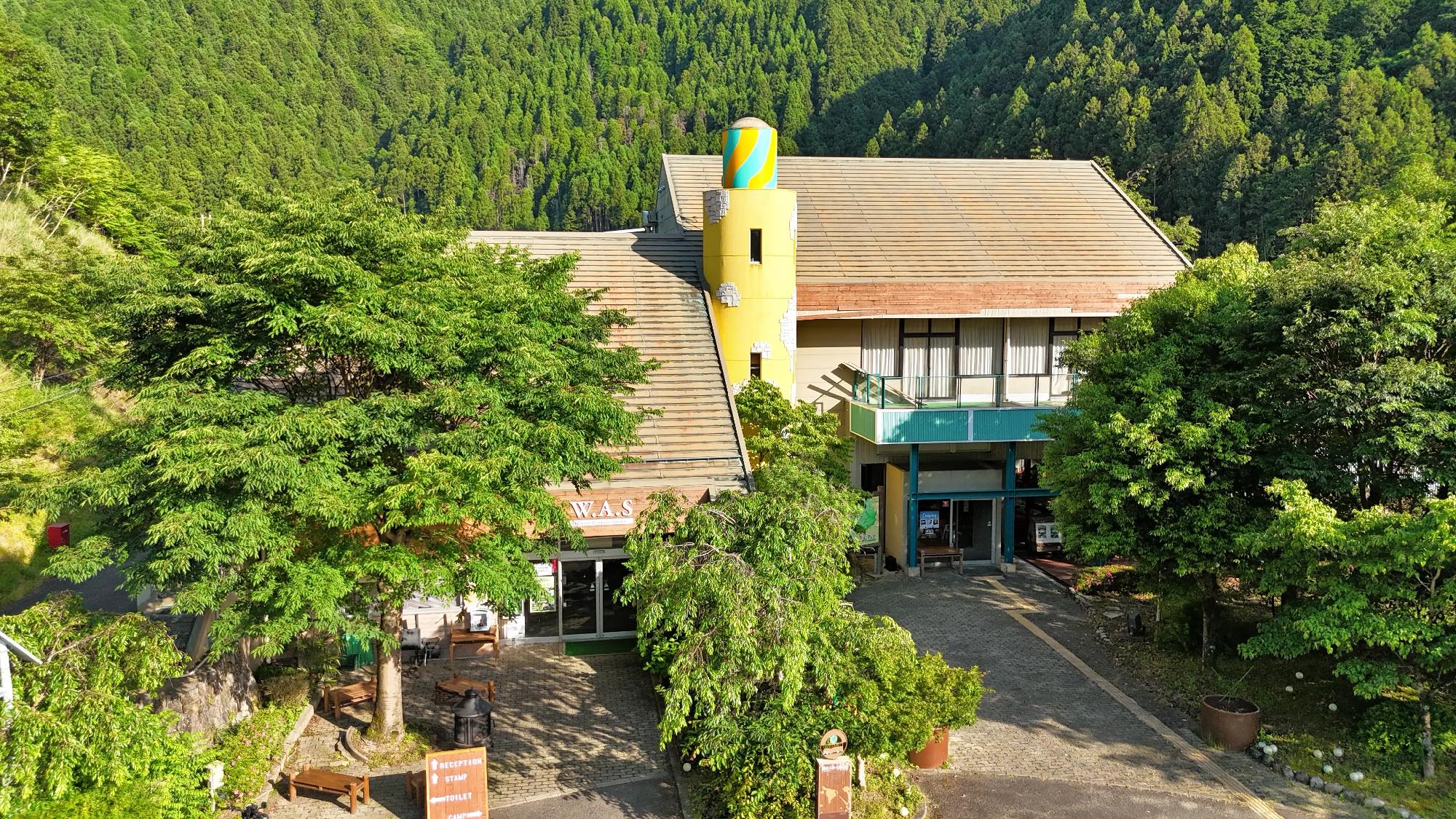 W.A.S. Riverside nature terrace