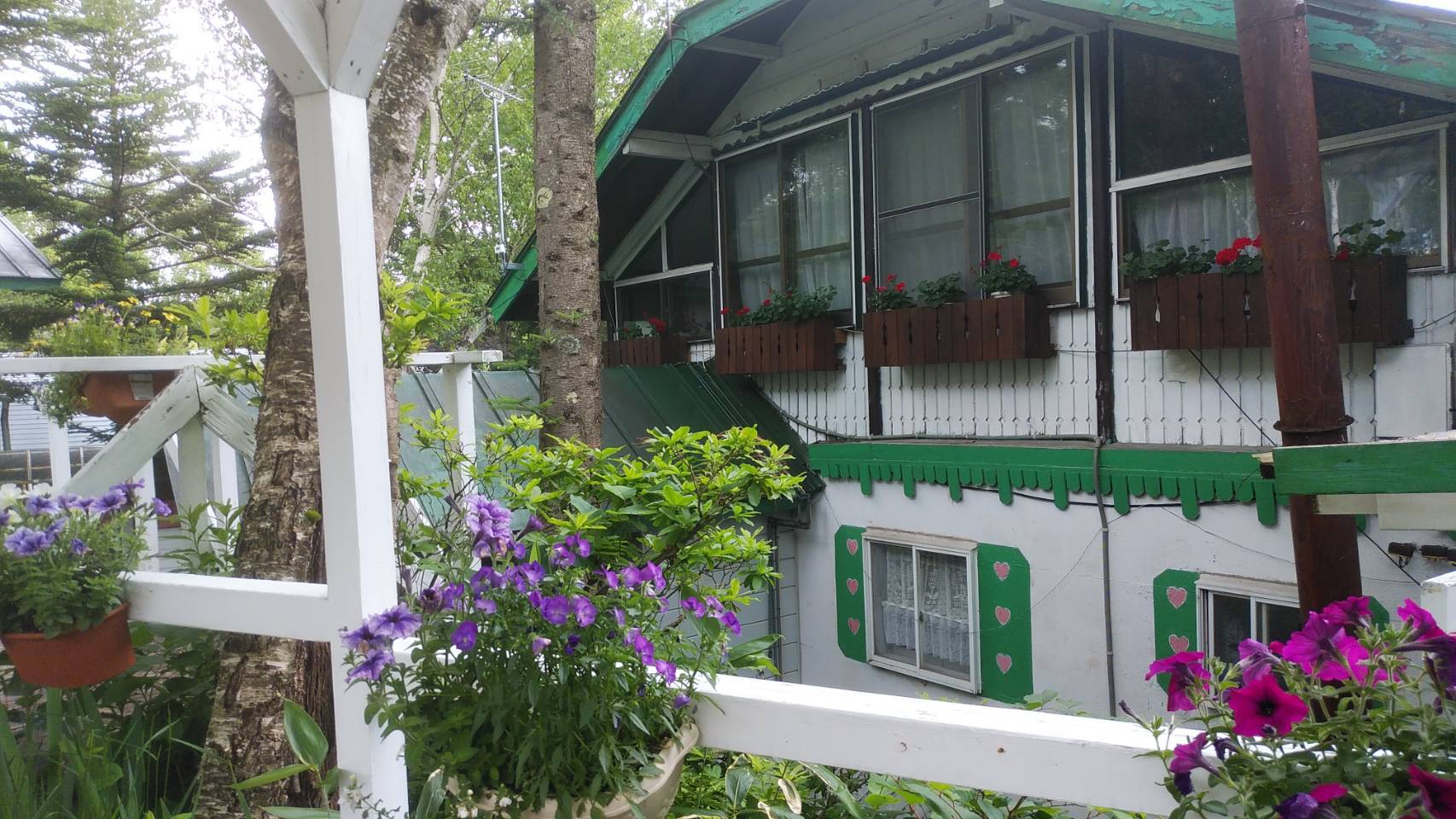 ペンション　チロル