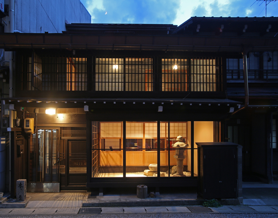 IORI TAKAYAMA