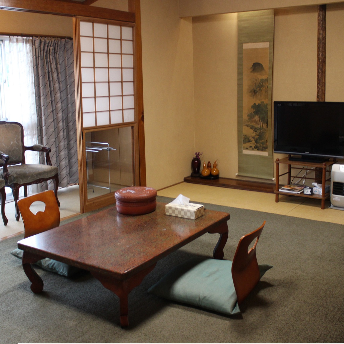 小宿かぢや 写真