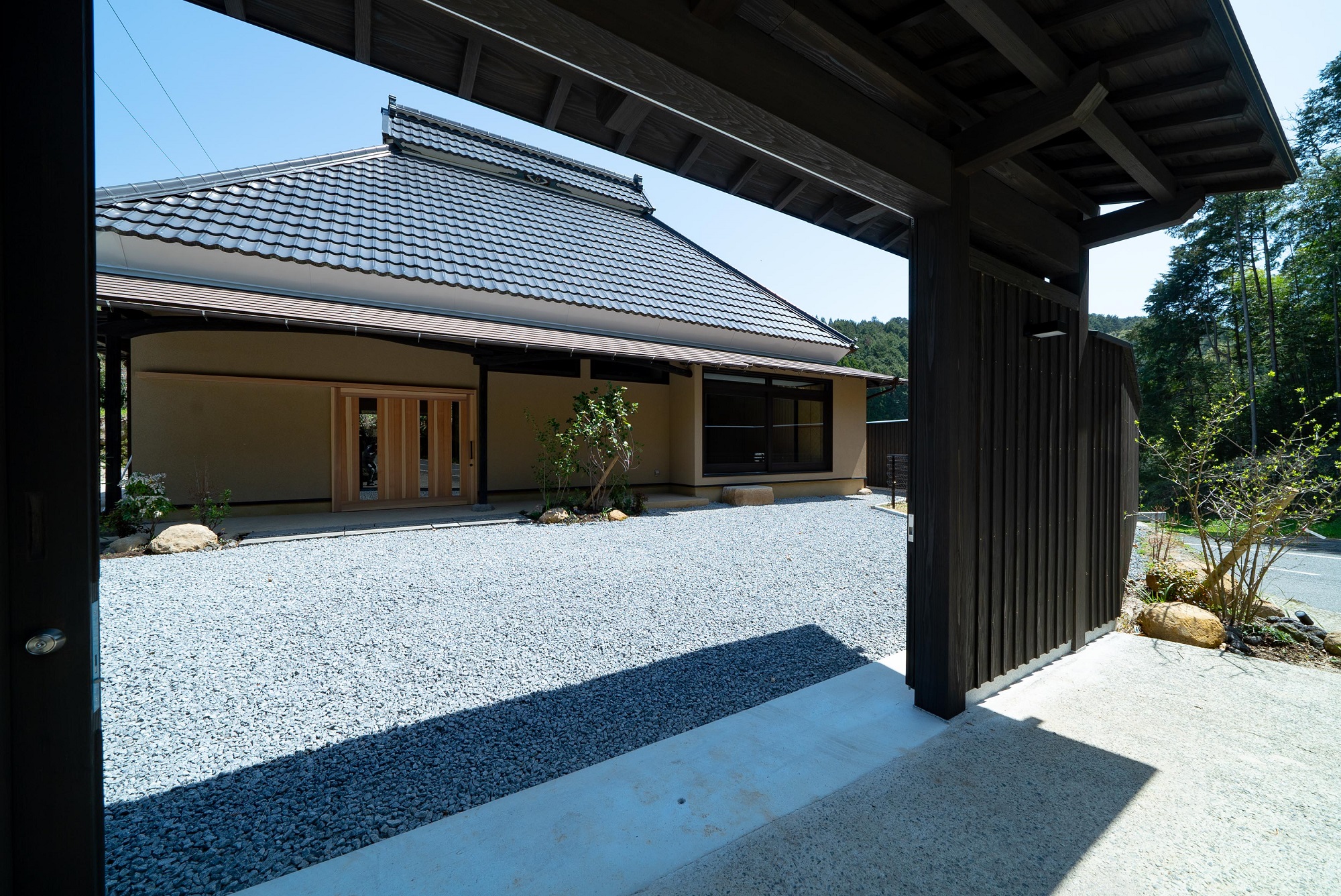 小塩の灯り 石垣の別荘