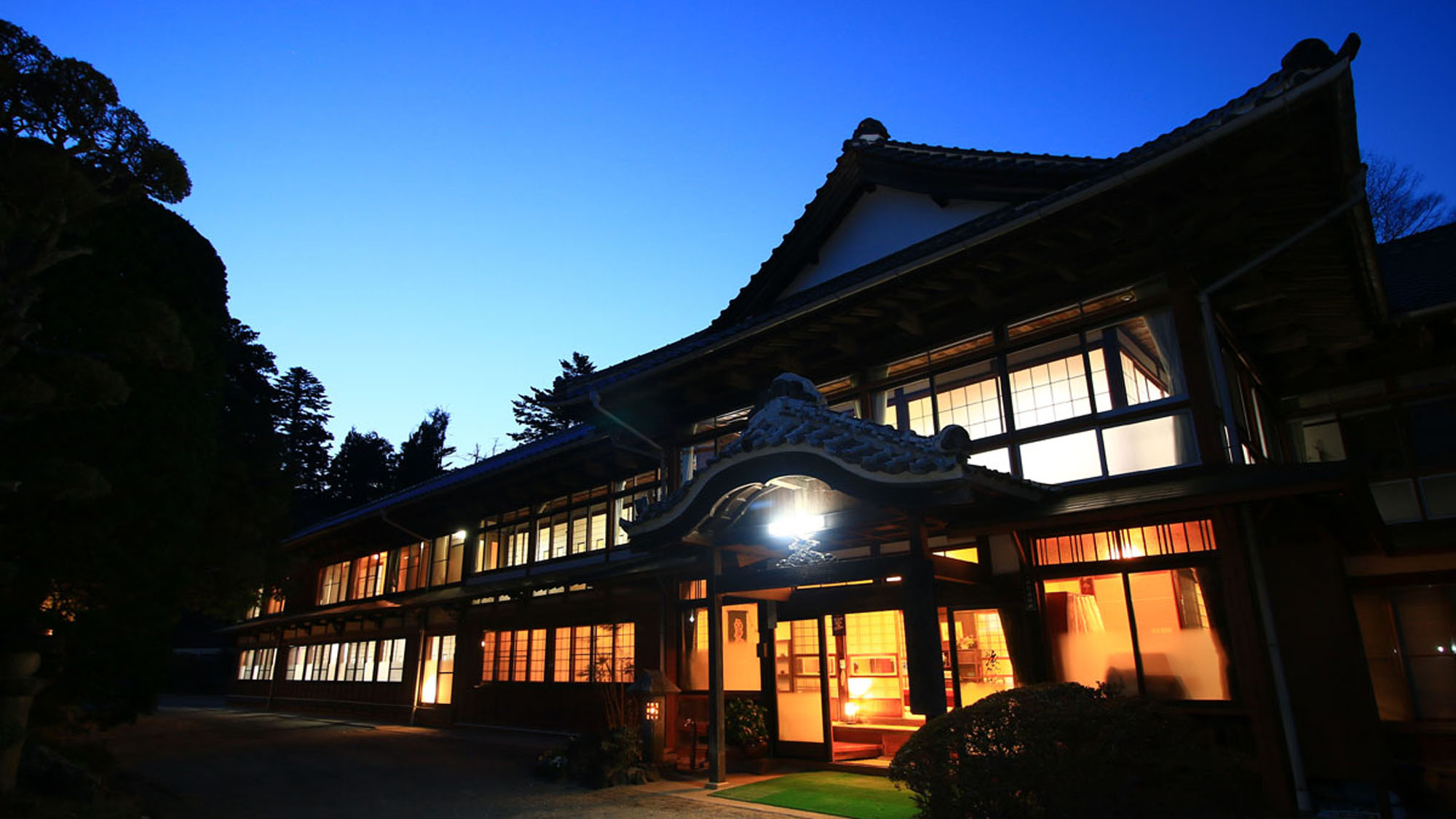 玉山温泉 藤屋旅館