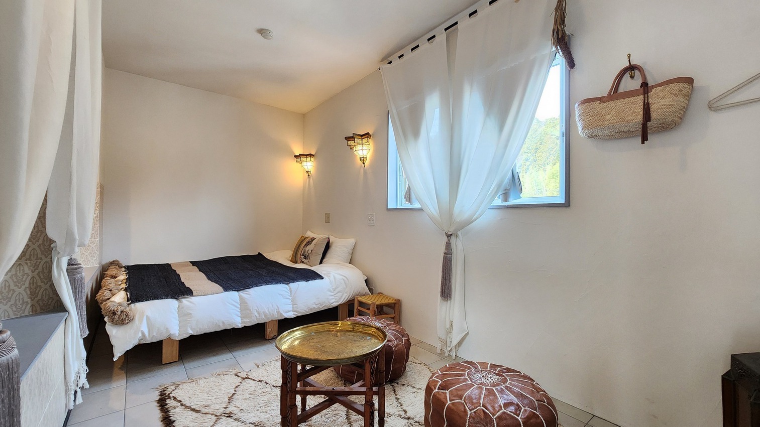 RIAD NANA 写真