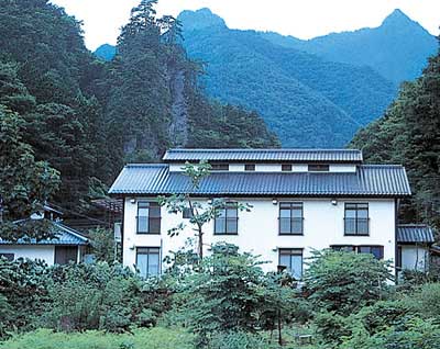 野栗沢温泉　すりばち荘