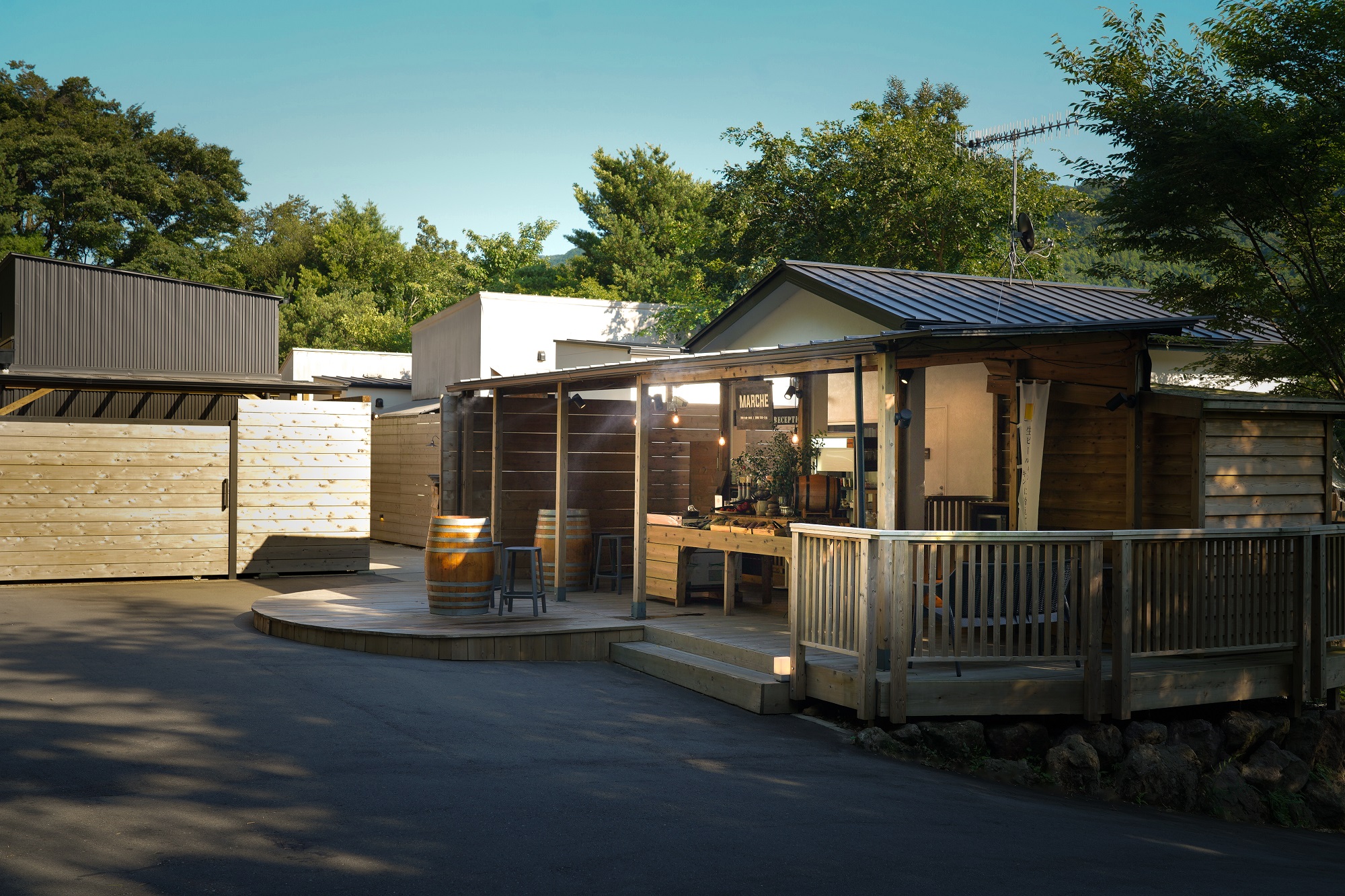 THE BASE GLAMPING YUGAWARA