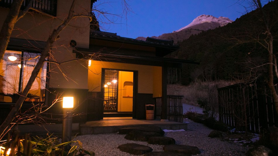 湯布院温泉 ゆふいん 由布茶寮