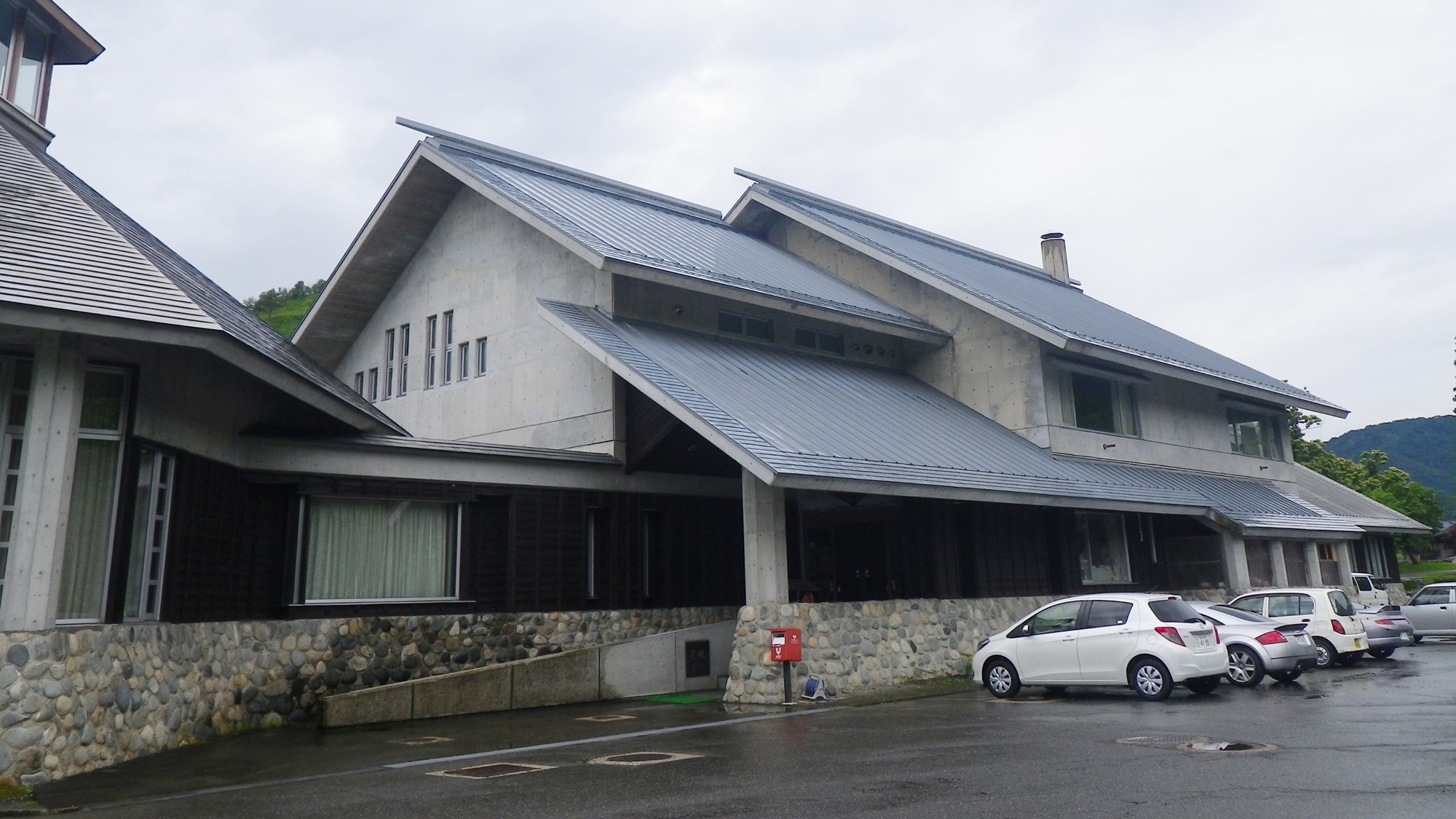 白い森交流センター　りふれ