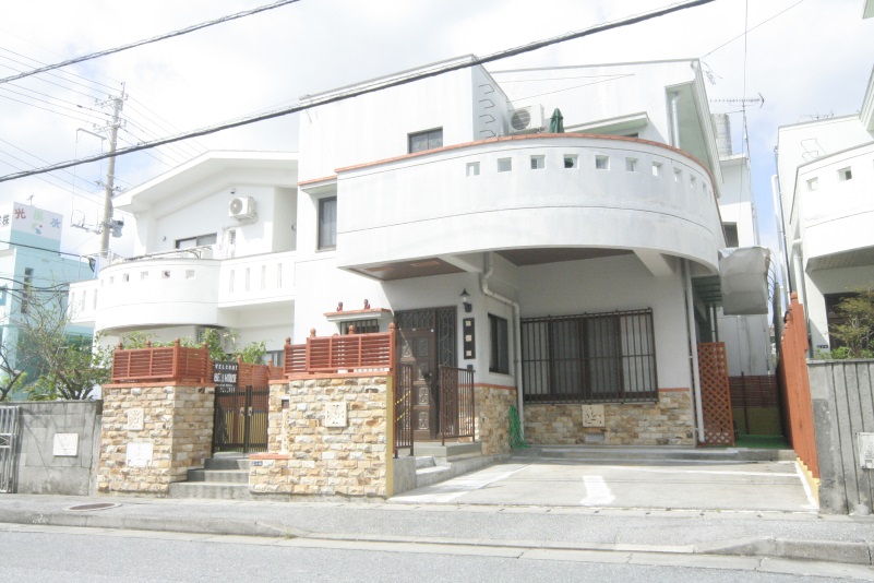 BELL HOUSE