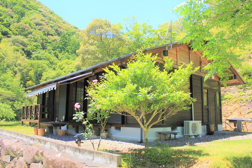 四万十川の隠れ宿 おりや