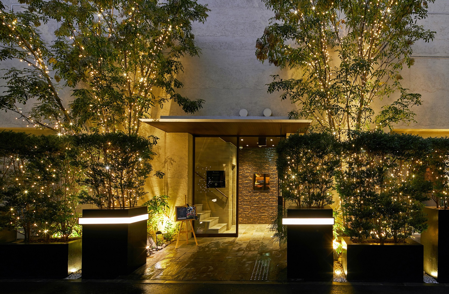 mizuka Nakasu 5 ‐unmanned hotel ‐