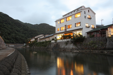 下田温泉　泉屋旅館