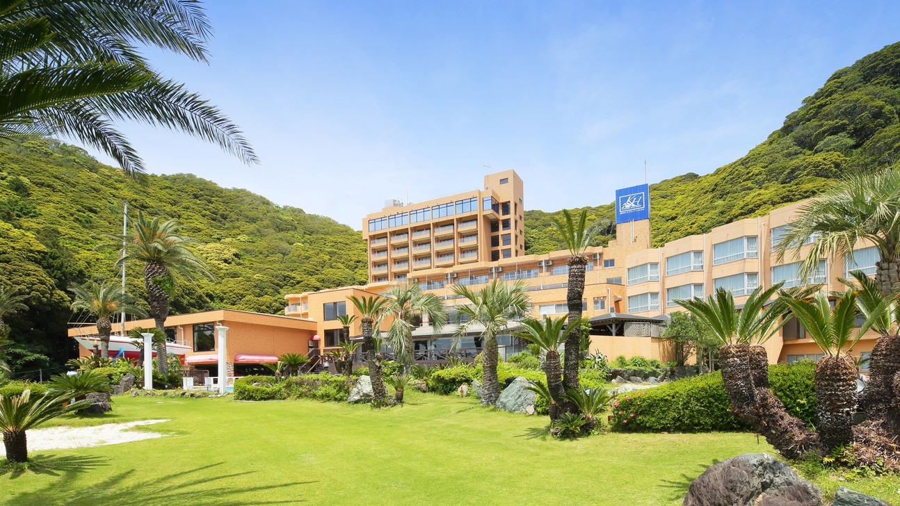 La Pista Hotel & Resort