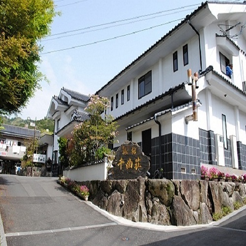 河畔の宿　千曲荘