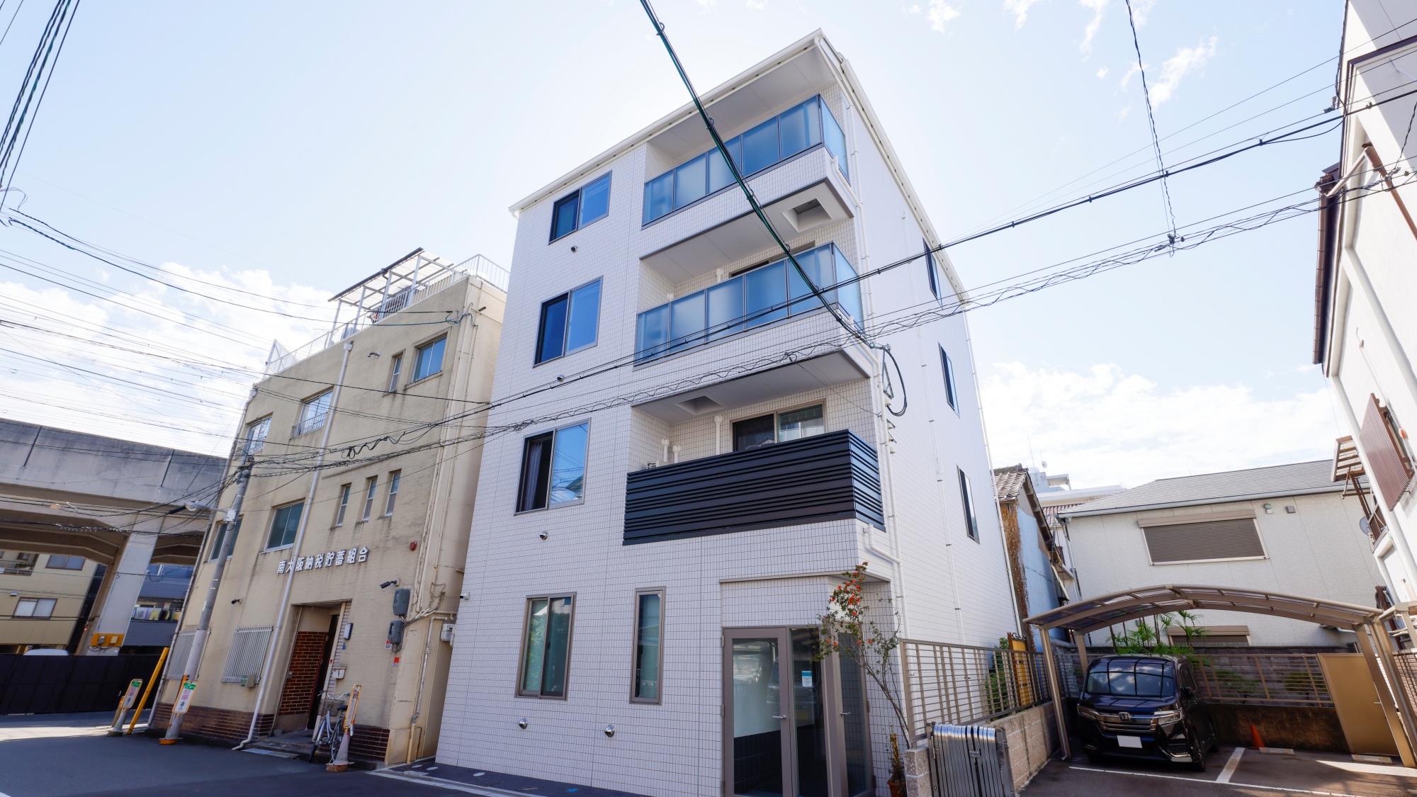 SAYA SUITE 岸里 写真