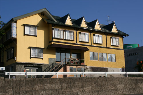 栂池高原 鷲の家