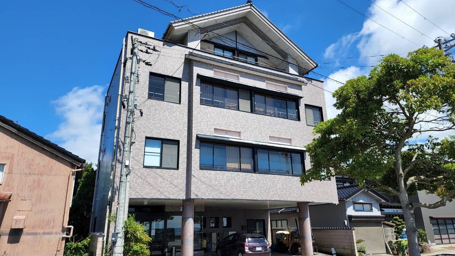 氷見温泉郷 民宿すがた