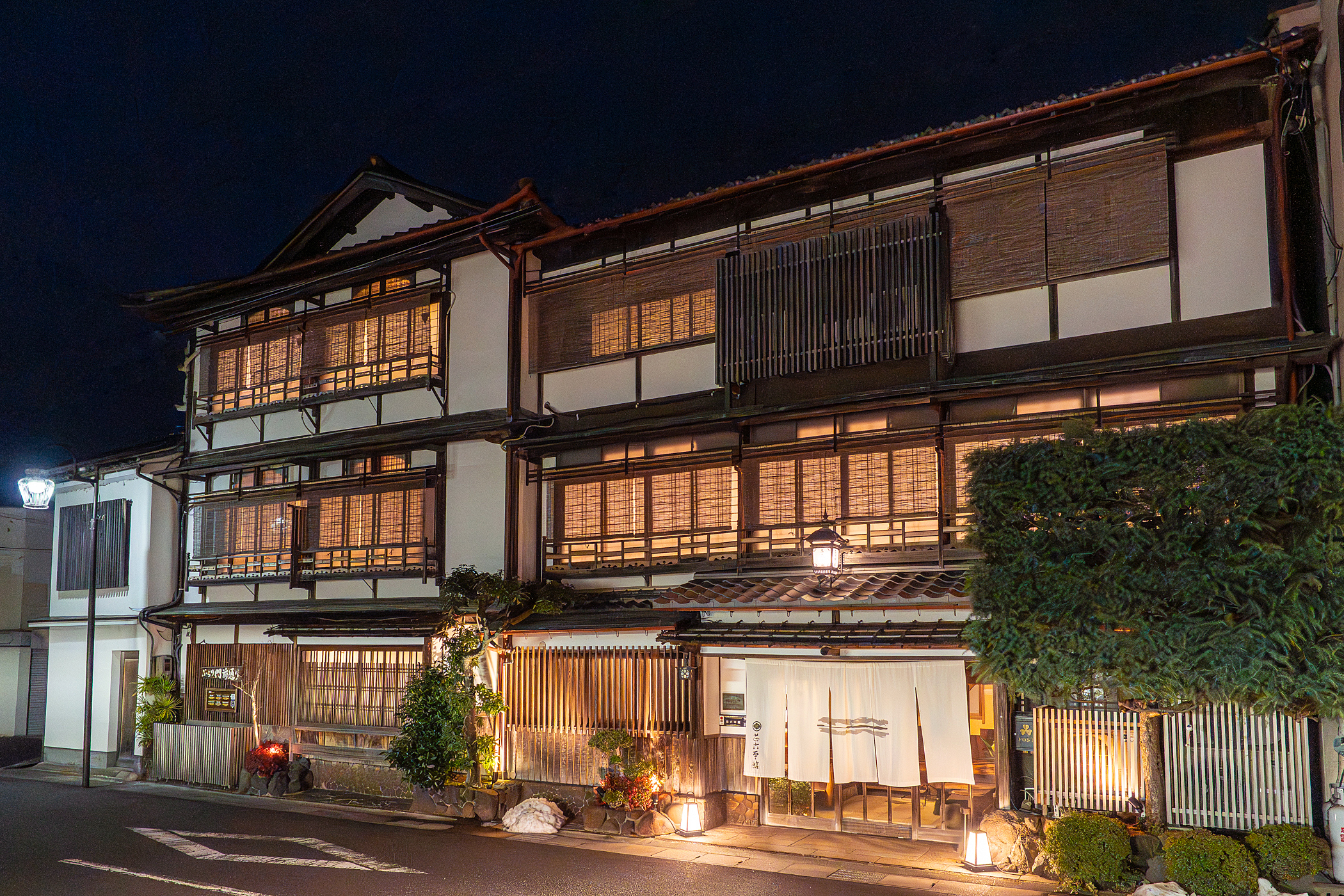 宮津温泉　茶六本館