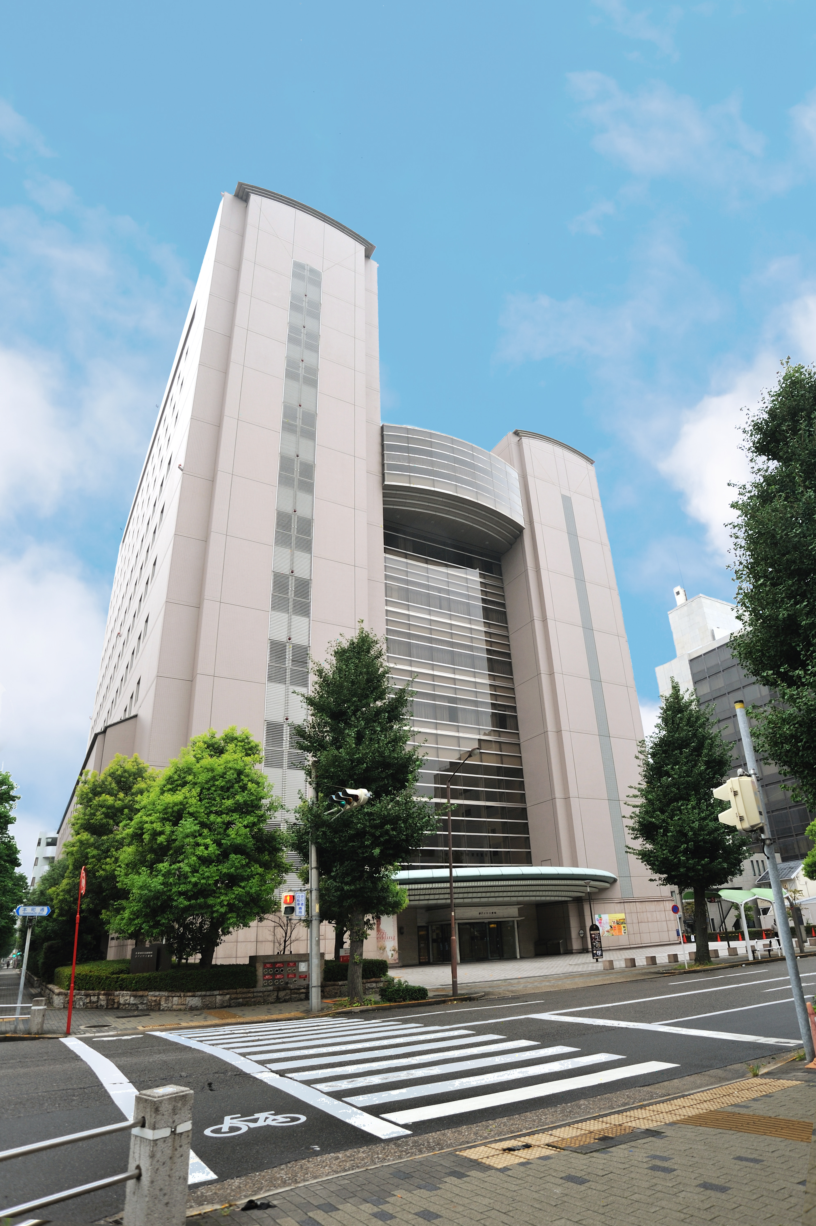 アイリス愛知 写真
