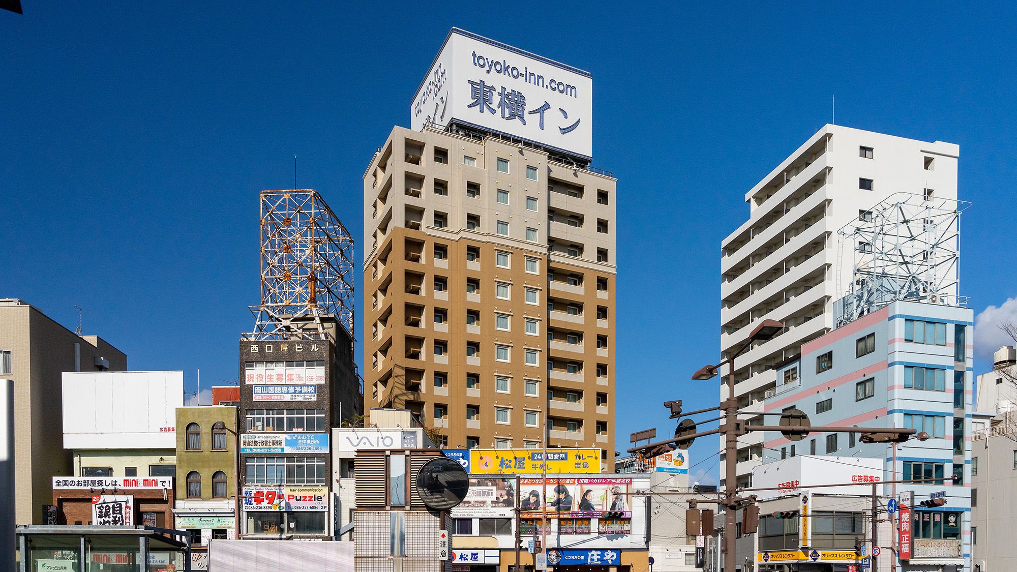 東横イン岡山駅西口広場 写真