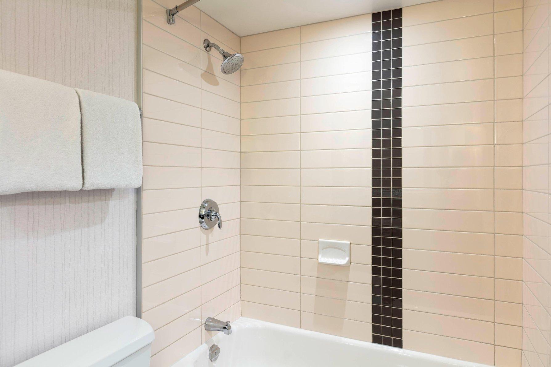 Delta Hotels Burnaby Conference Centre 写真