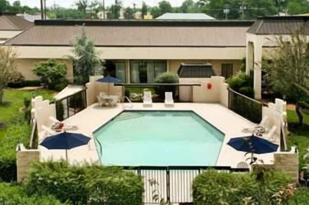 ラマダ バイ ウィンダム レバノン 写真