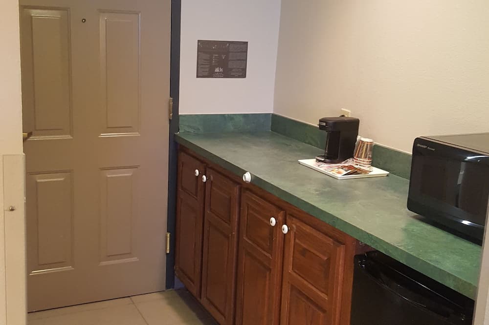 カントリー イン & スイーツ バイ ラディソン ブライアント (リトル ロック) アーカンソー 写真