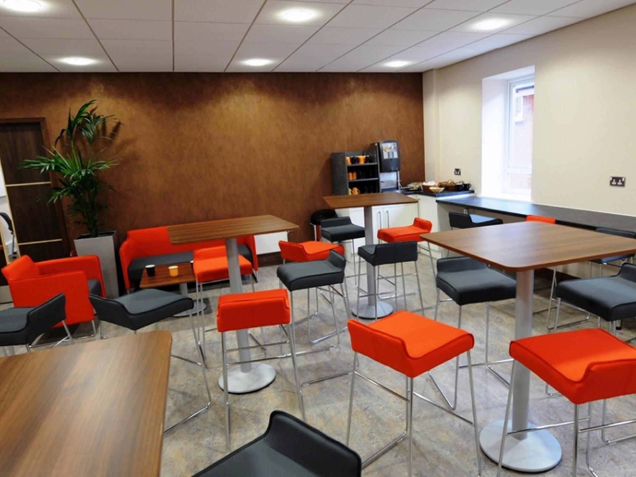 ヒルズコート ホテル 写真