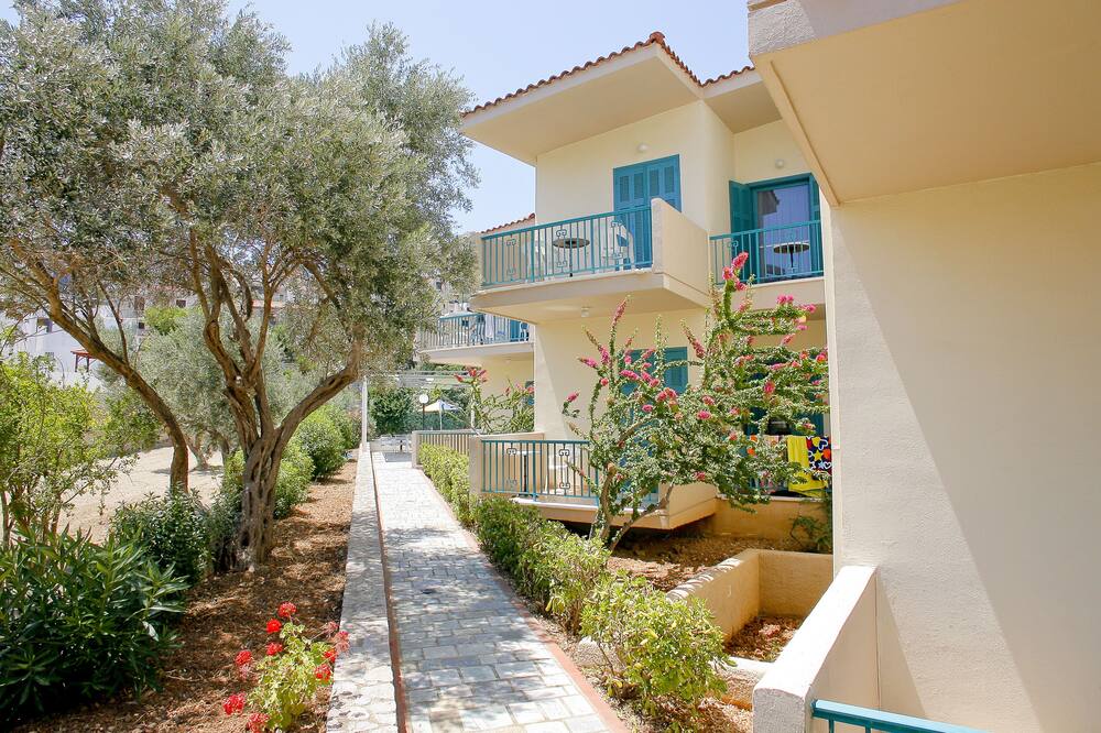 Kyveli Apartments 写真