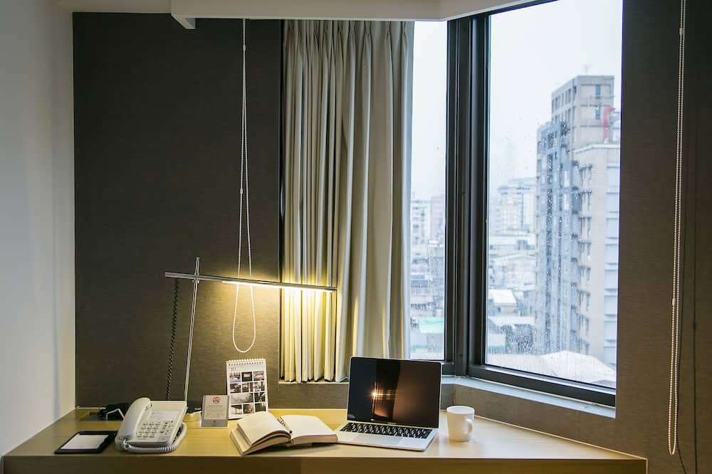 ロイヤル イン タイペイ リンセン フアシャン 1914 クリエイティブ パーク 写真