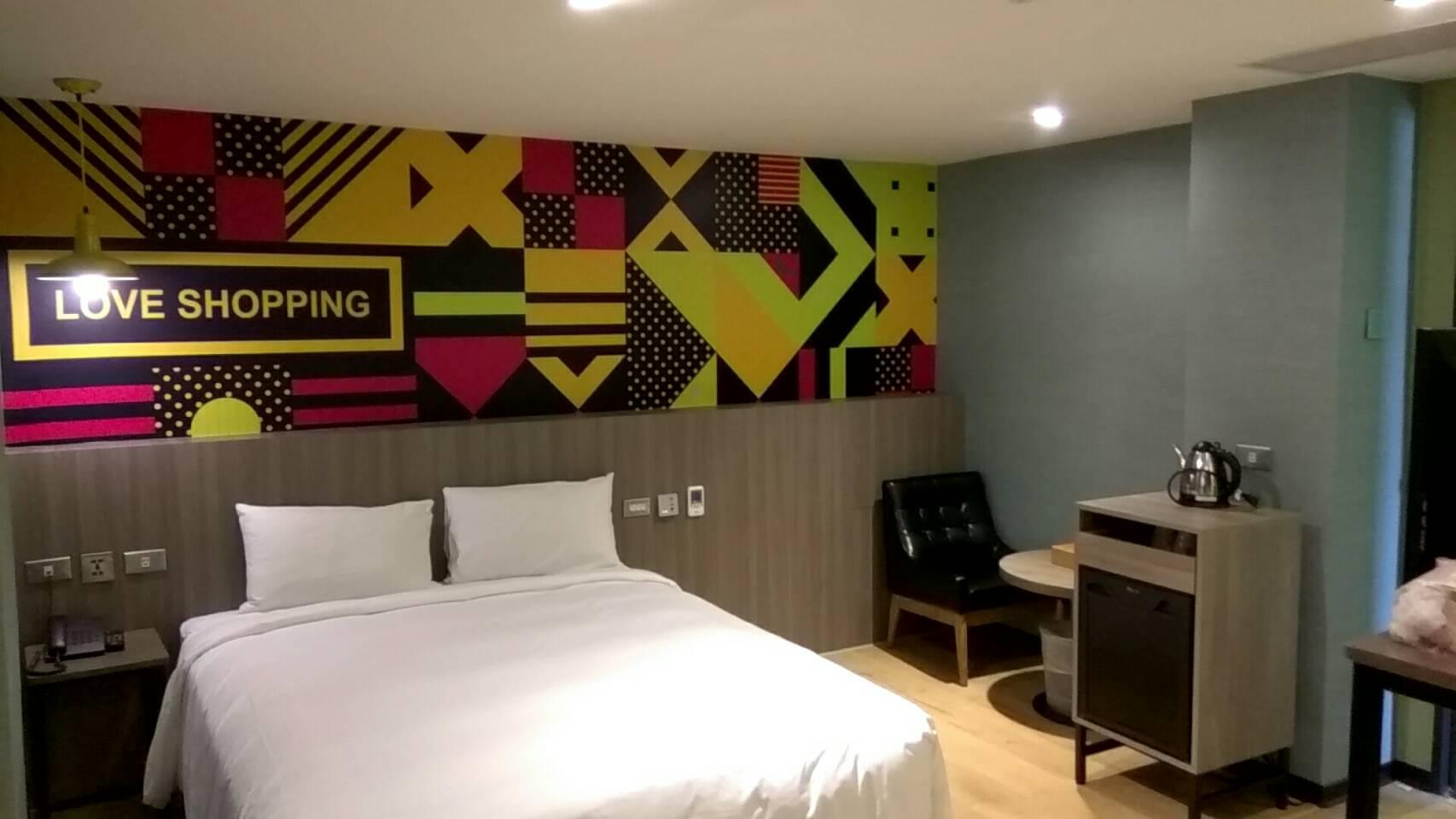 レインボー ホテル 写真