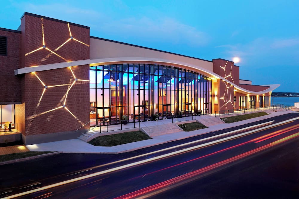 デルタ ホテルズ プリンス エドワード 写真