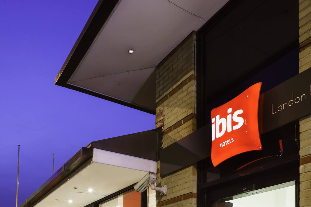 イビス ロンドン ドックランズ カナリー ワーフ 写真