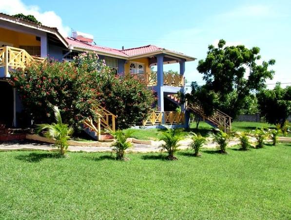 トゥルー ブルー ベイ リゾート 写真